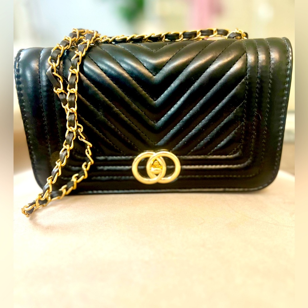 Quilted Cross Body/ Clutch Chain Bag - Black / Interior is Red & Chain is Gold